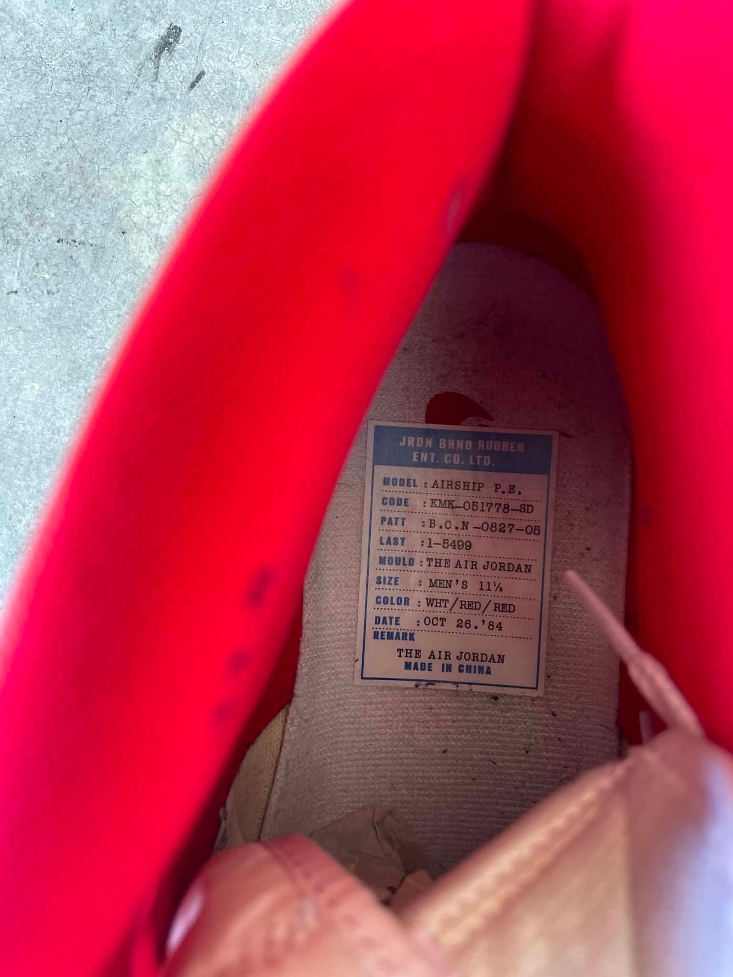 Pre owned red Nike air ship “New beginning pack promo sample” mens size 11.5 no box -