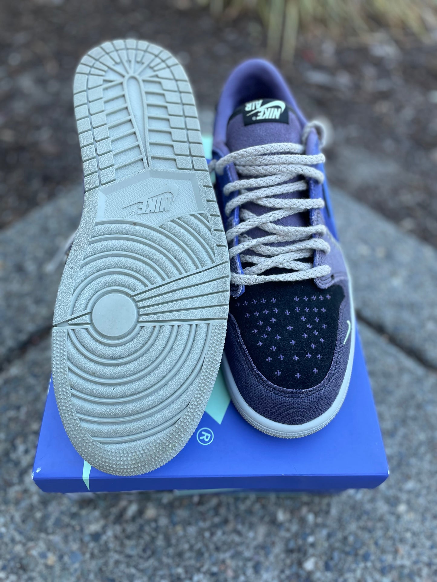 IH2309-500 -Pre owned Jordan 1 low OG Zion voodoo purple  size 12 with box