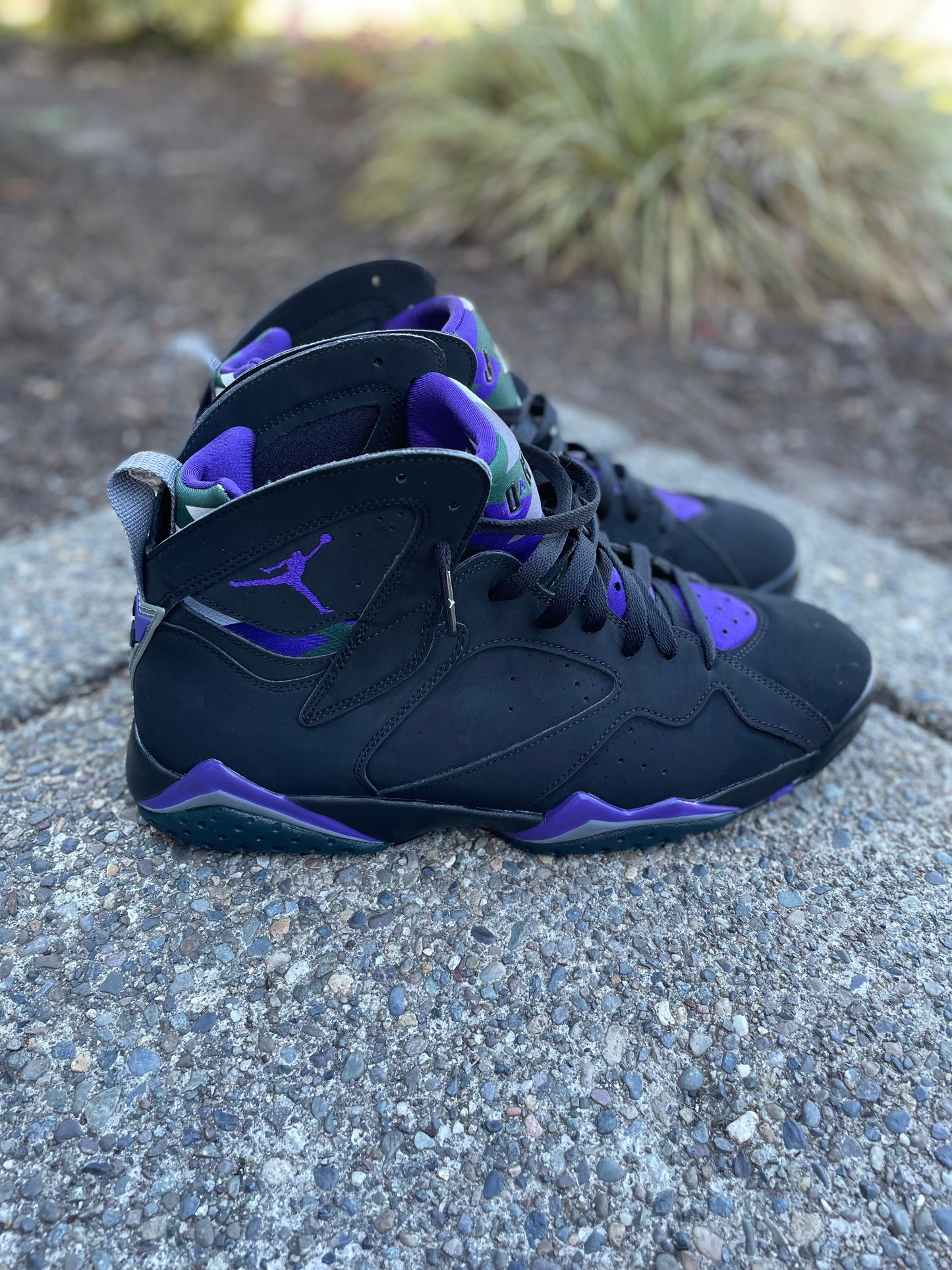 304775-503 -Pre owned Jordan 7 retro Ray Allen Bucks size 13 no box