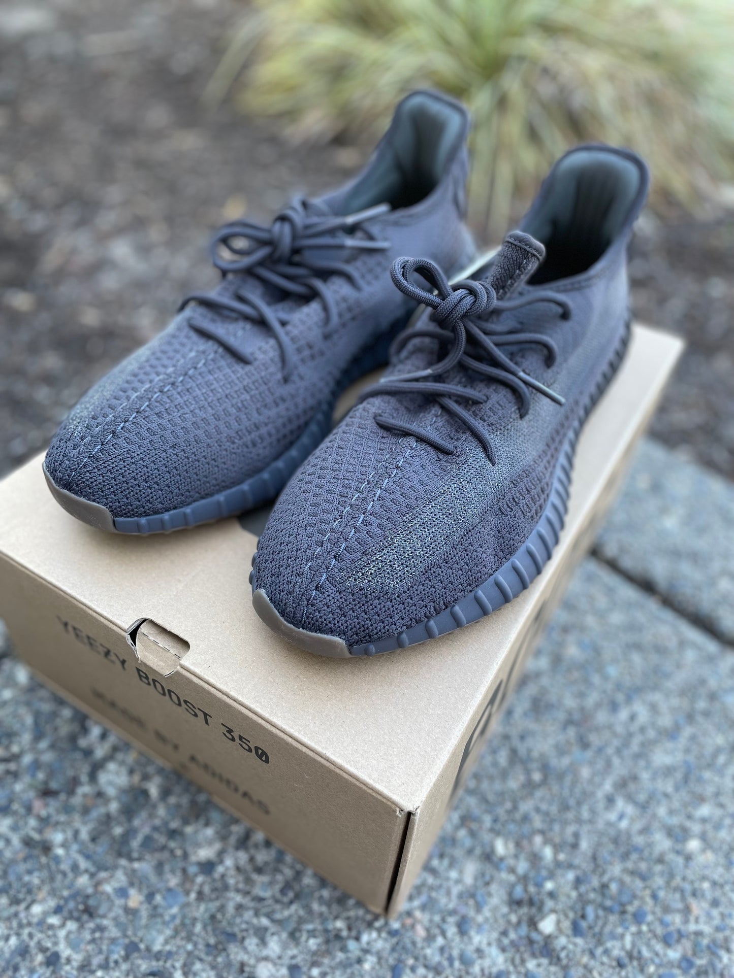 FY4176 -New Yeezy 350 V2 Cinder reflective size 14 with box