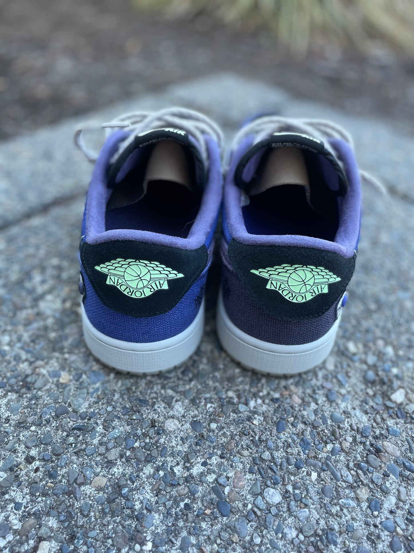 IH2309-500 -Pre owned Jordan 1 low OG Zion voodoo purple  size 12 with box