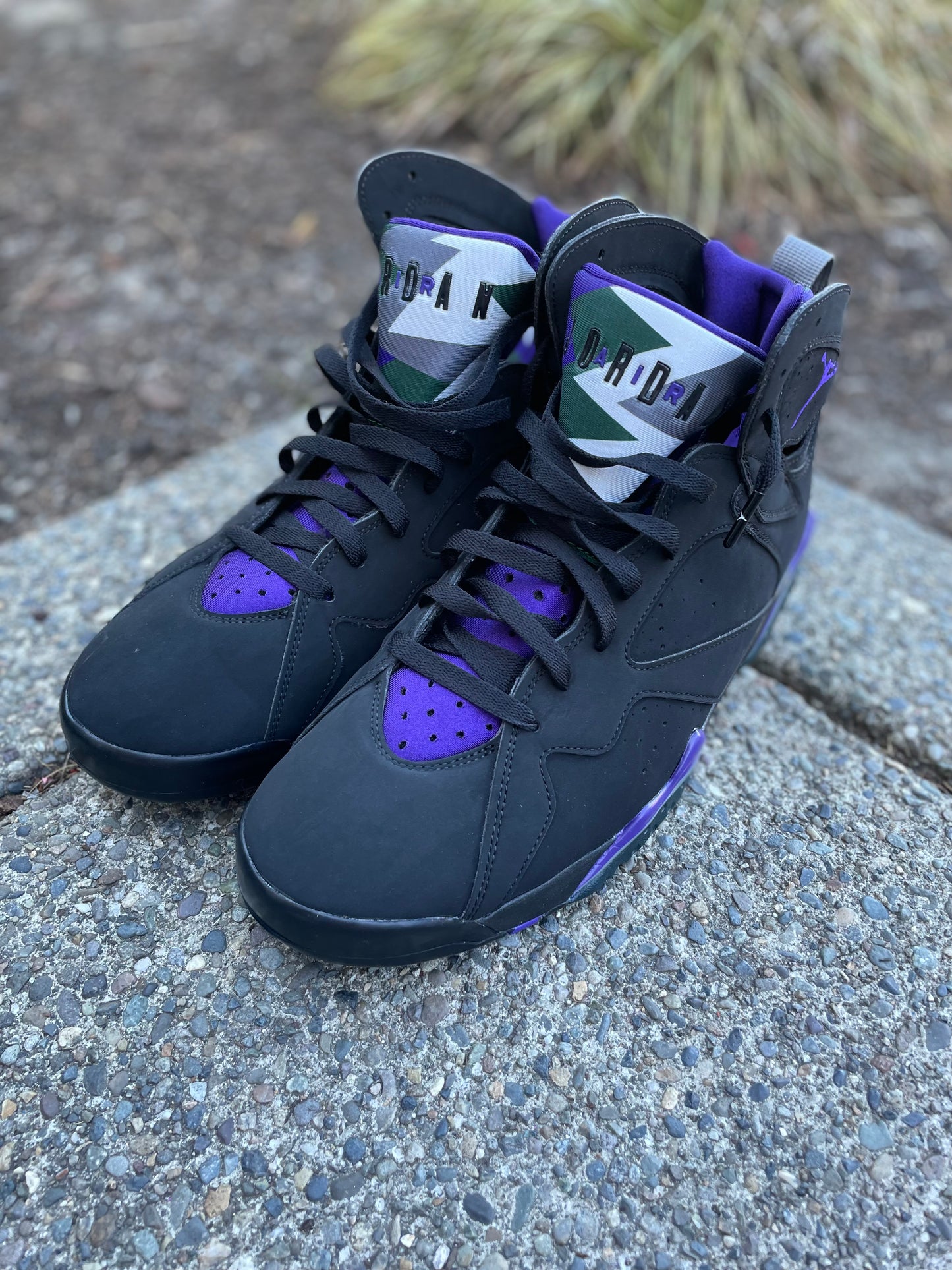 304775-503 -Pre owned Jordan 7 retro Ray Allen Bucks size 13 no box
