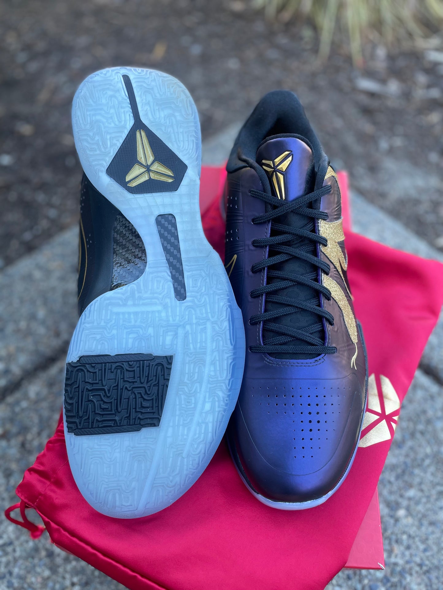 IB4481-500 Pre owned Nike Kobe 5 Protro “YOTM” eggplant size 14 with box