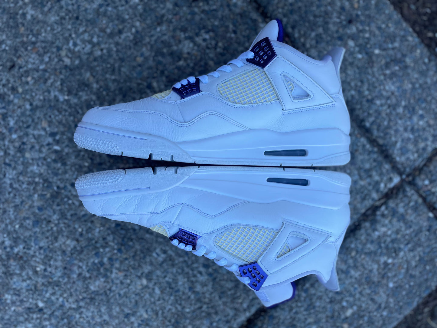 CT8527-115 -Pre owned Jordan 4 metallic purple size 14 no box