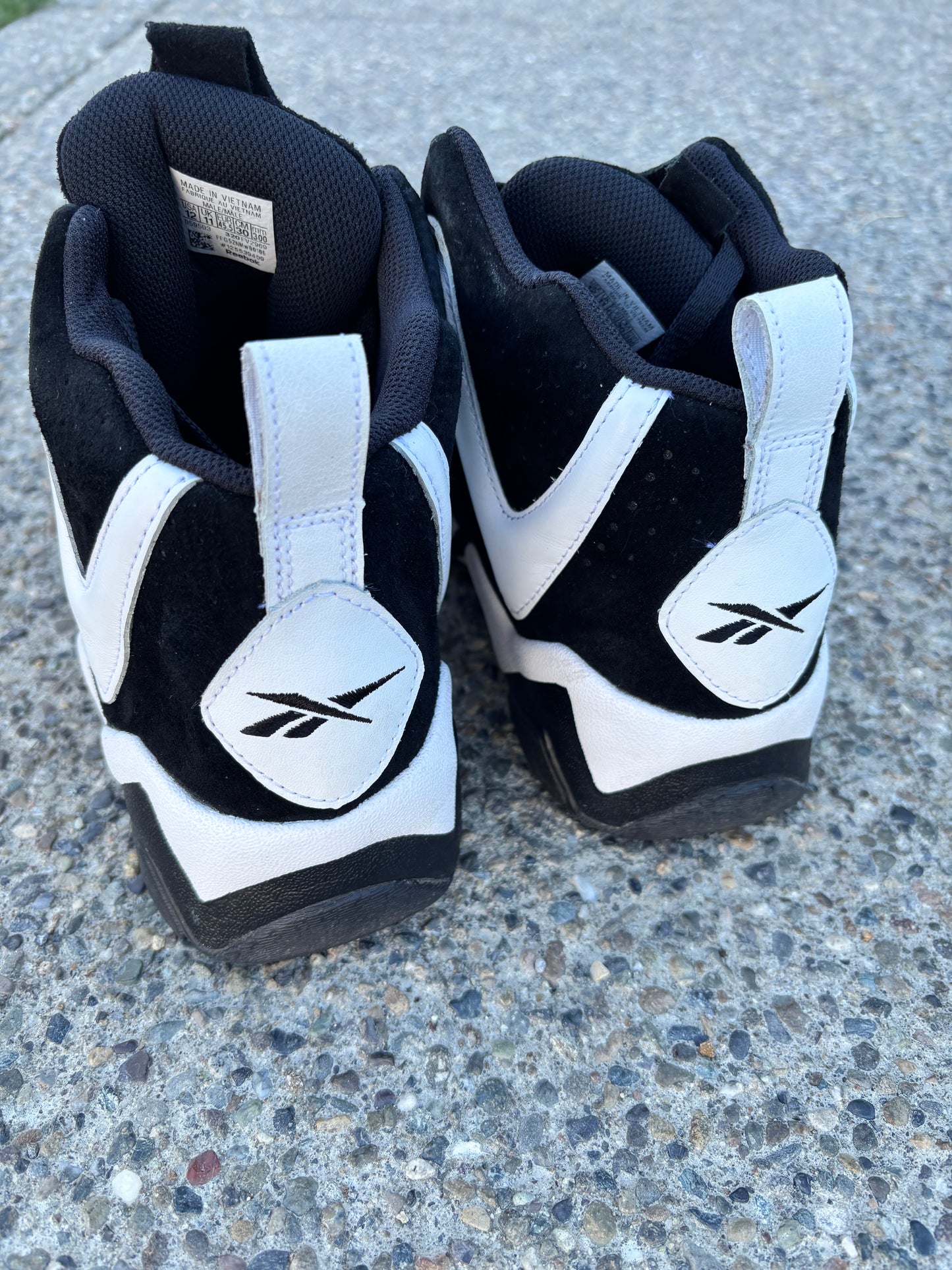 Pre Owned 2020 Reebok Kamikaze II Black White Men’s Size 12 No Box -FV2969