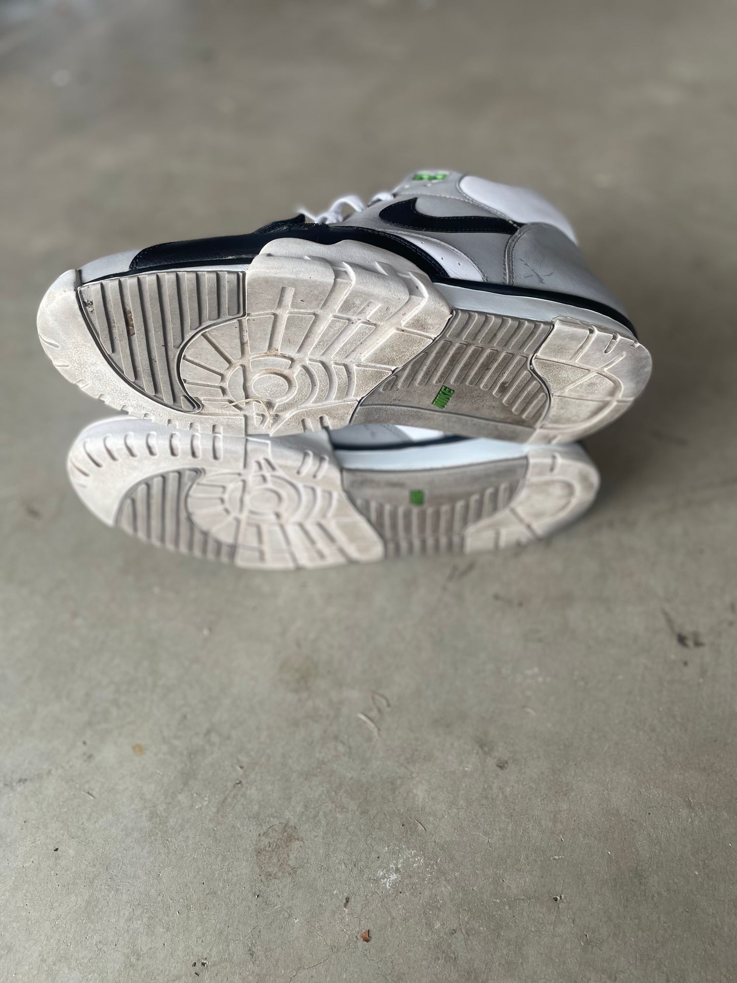 Pre owned Nike trainer 1 “Chlorphyl” sample men’s size 12 no box -