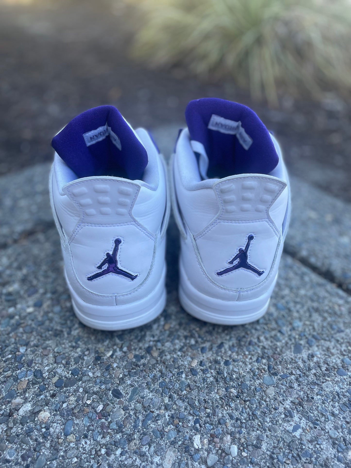 CT8527-115 -Pre owned Jordan 4 metallic purple size 14 no box