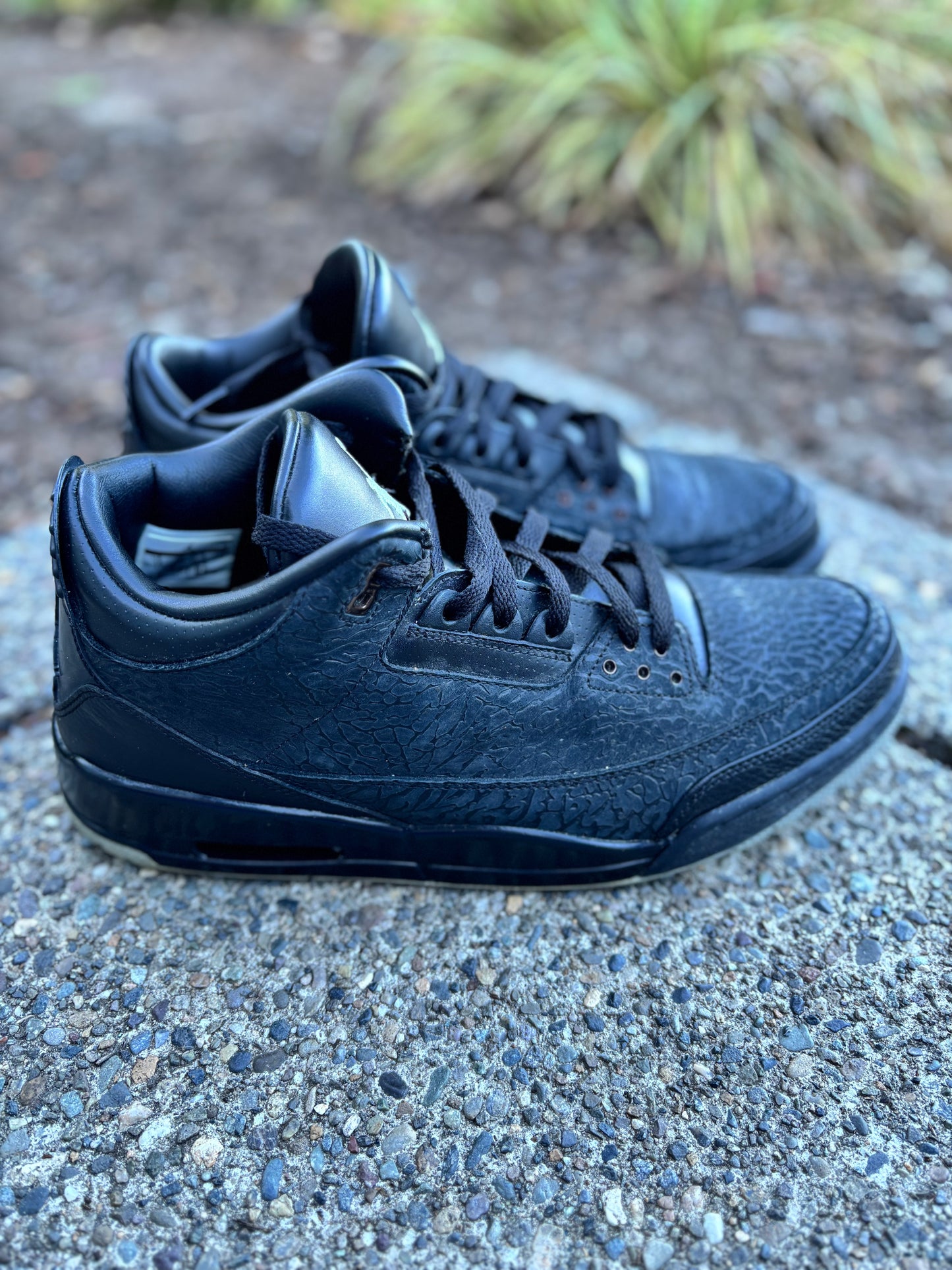 315767-001 Pre owned Jordan 3 retro black silver flip 3 size 13 no box