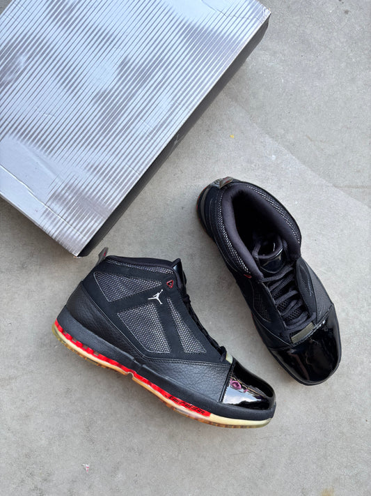 New Vintage 2001 Jordan XVI 16 Black varsity red original men’s size 11.5