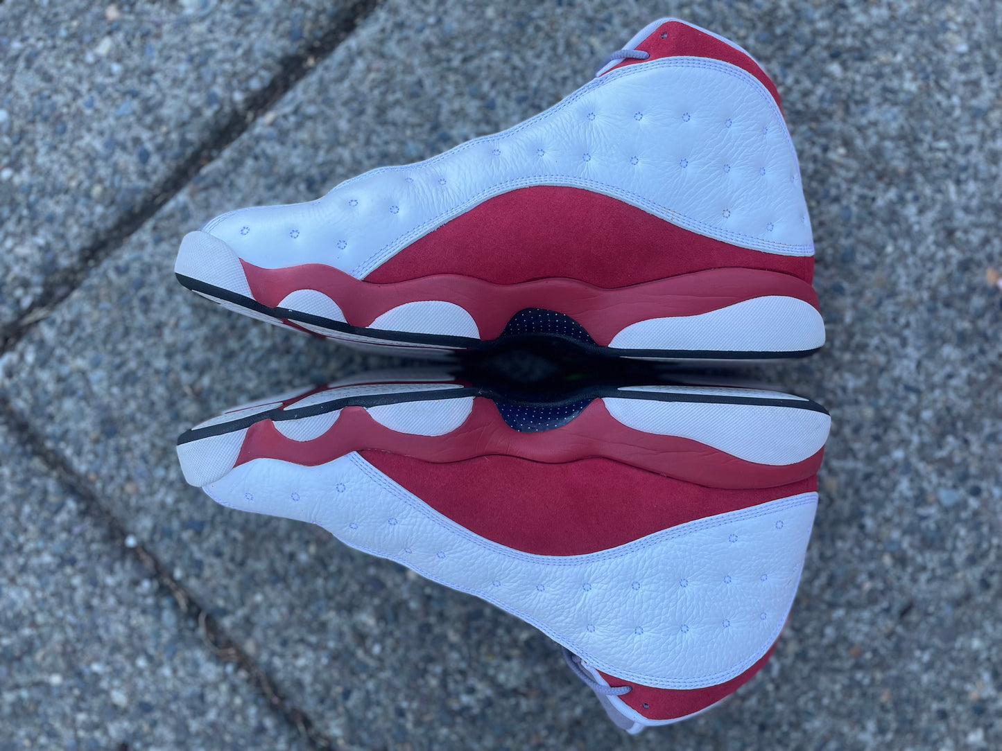 414571-126 Pre owned 2014 Jordan 13 “grey toe” size 13