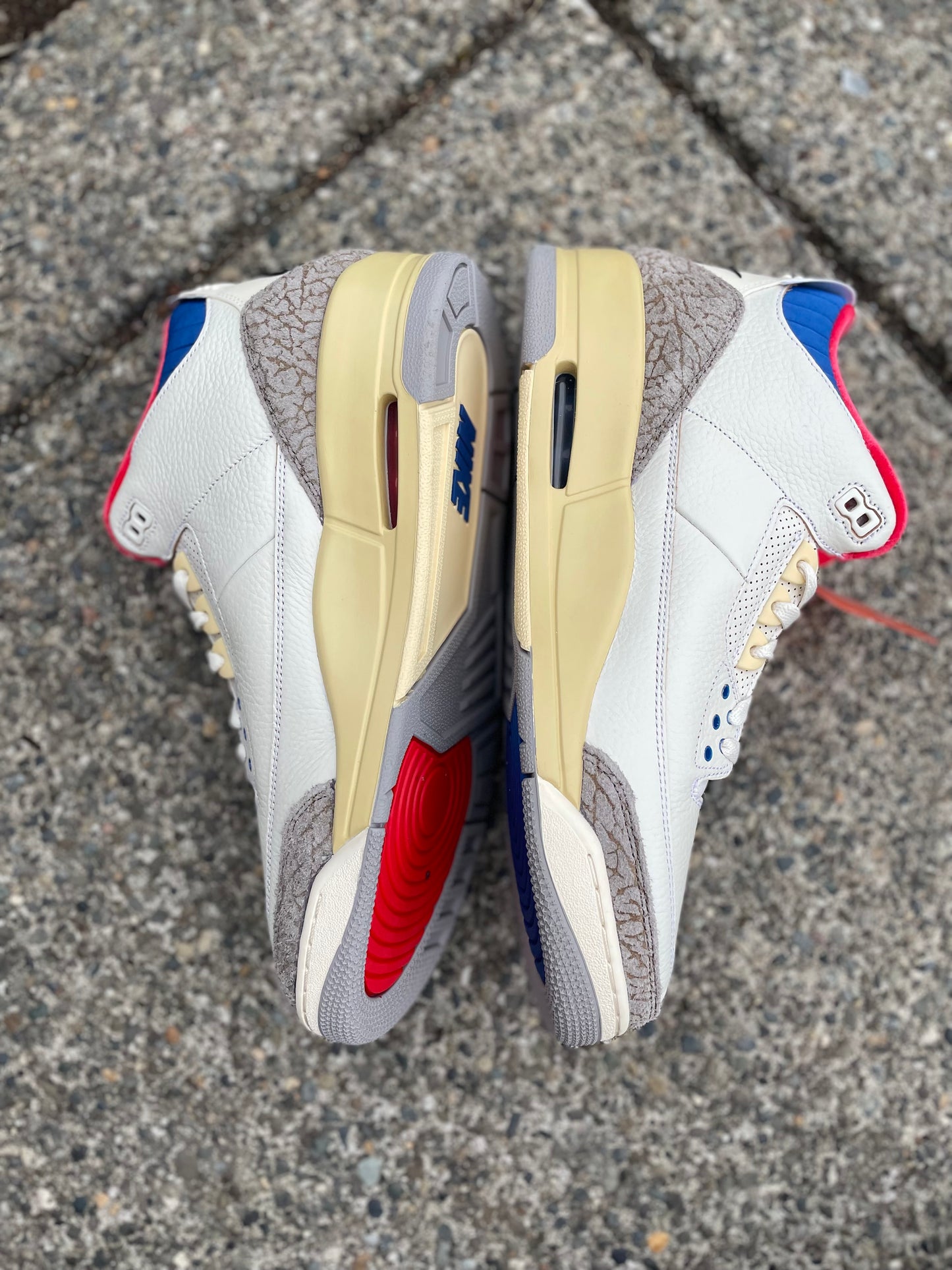 New Jordan 3 retro “Seoul” 2.0 size 13 with box - IB14821-100