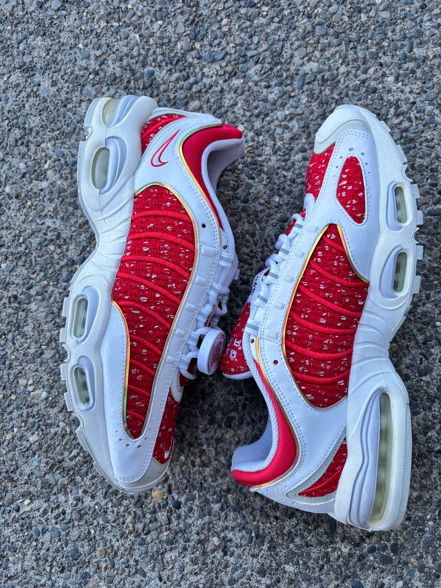 Pre owned 2019 Nike supreme air max tailwind 4 university red size 12.5 no box-AT3854-100