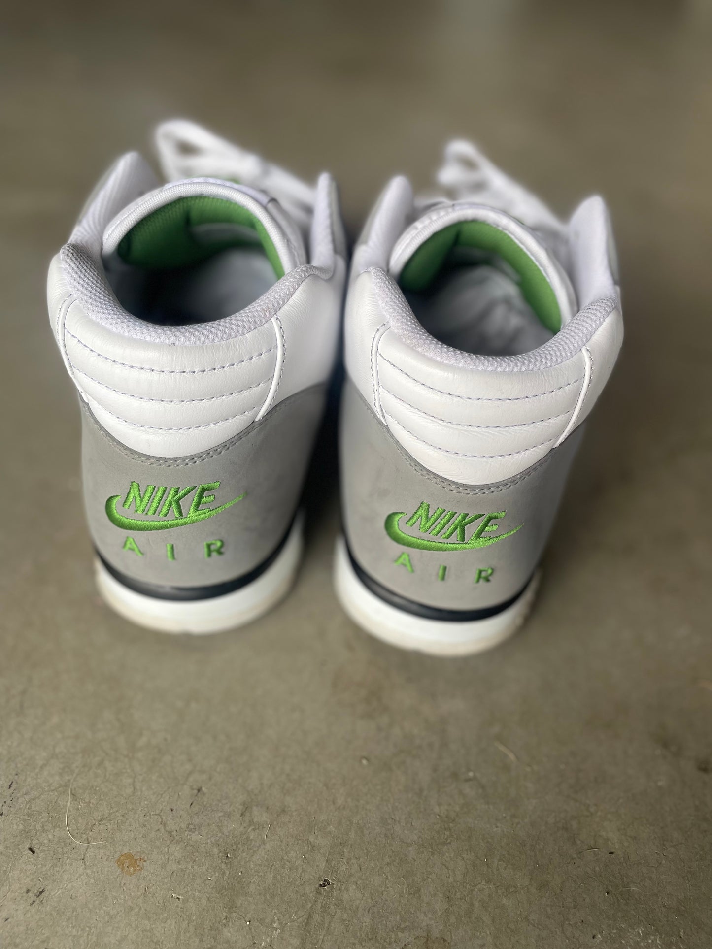 Pre owned Nike trainer 1 “Chlorphyl” sample men’s size 12 no box -