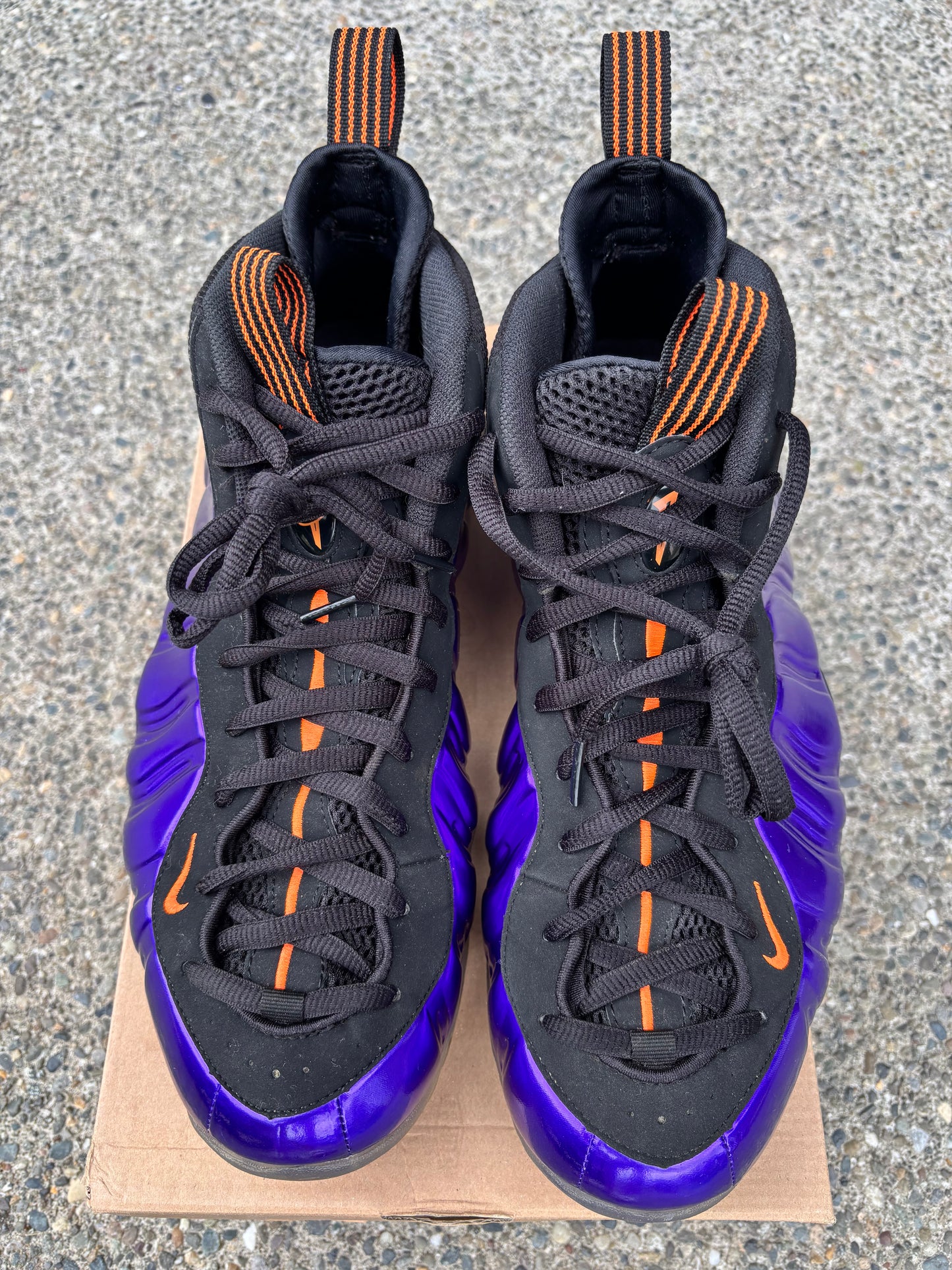 2012 Pre owned Nike Foamposite “Phoenix suns” size 13 with box 314996-501