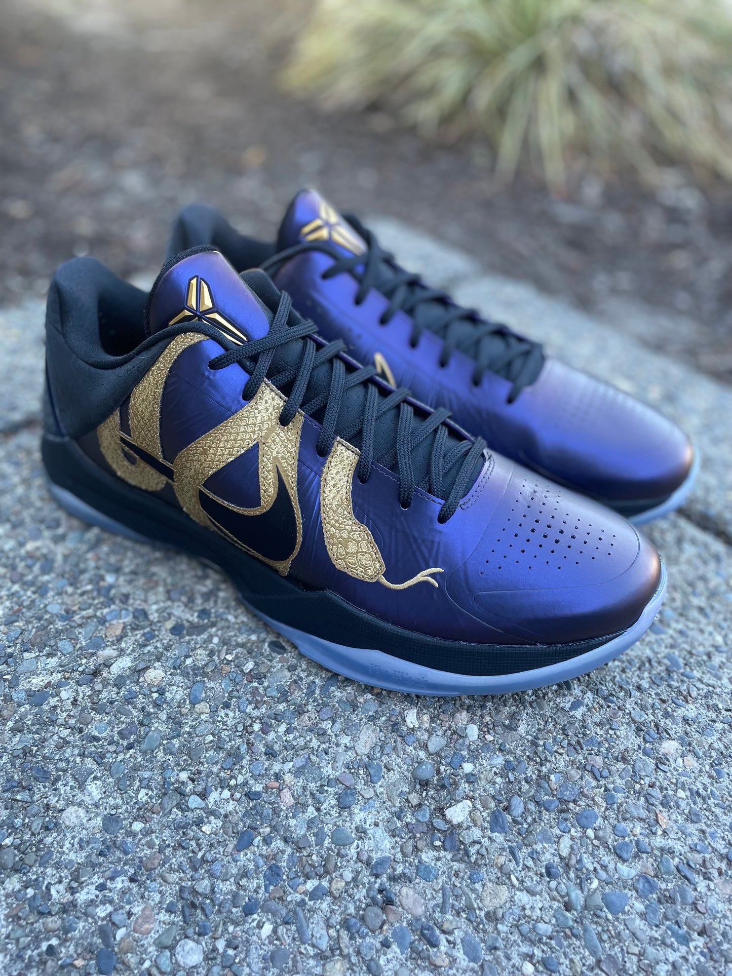 IB4481-500 Pre owned Nike Kobe 5 Protro “YOTM” eggplant size 14 with box