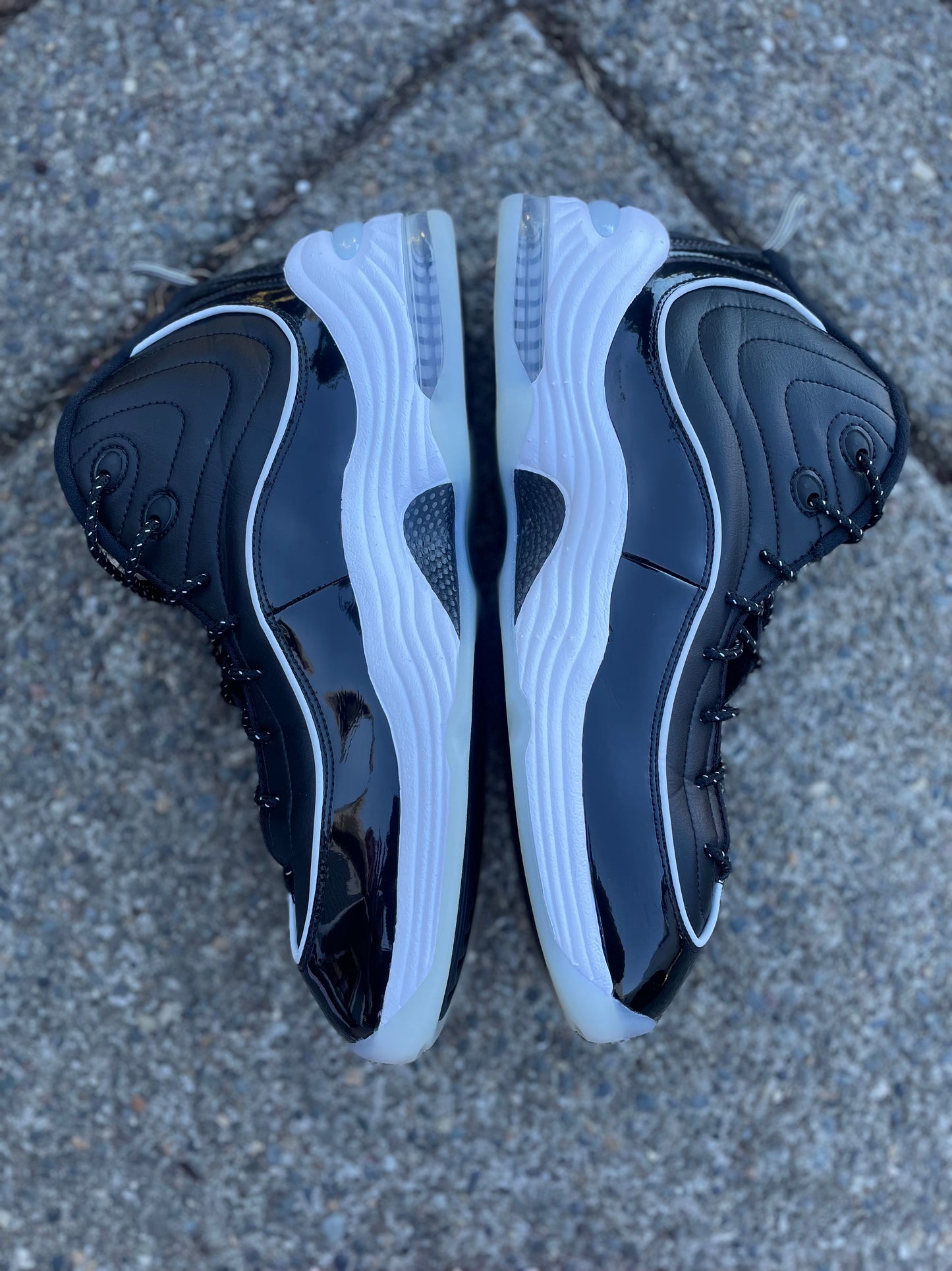 DV0817-001 Pre owned Nike Penny 2 black patent size 14 no box