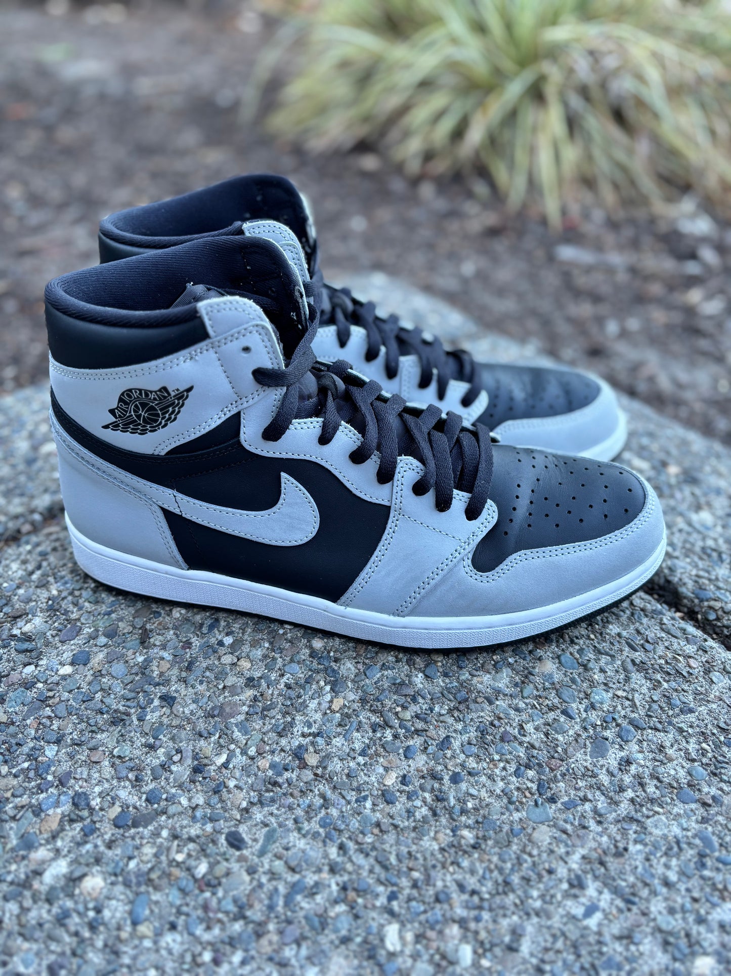 555088-035 -Pre owned Jordan 1 Shadow retro 2.0 size 13 with box