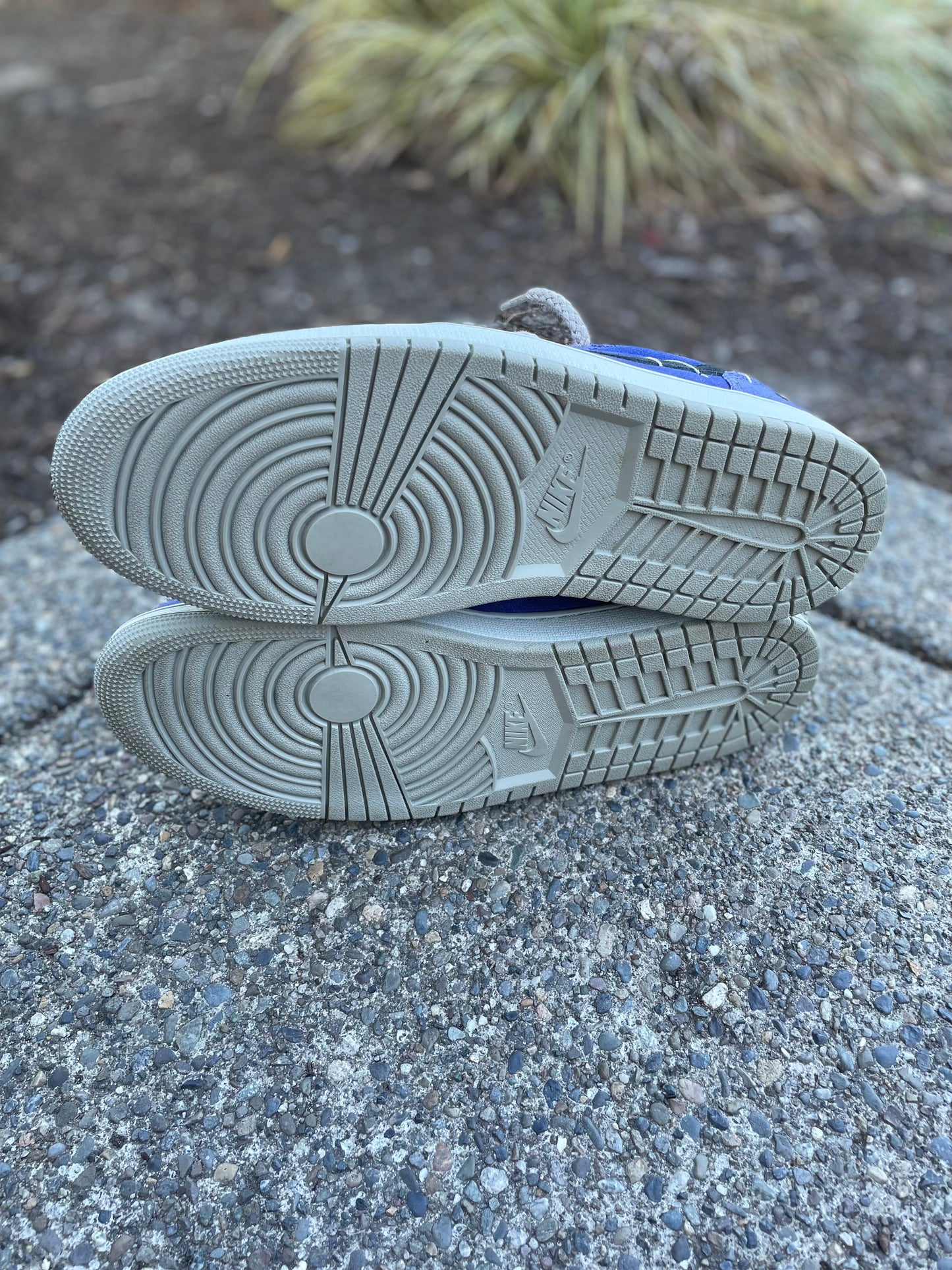 IH2309-500 -Pre owned Jordan 1 low OG Zion voodoo purple  size 12 with box