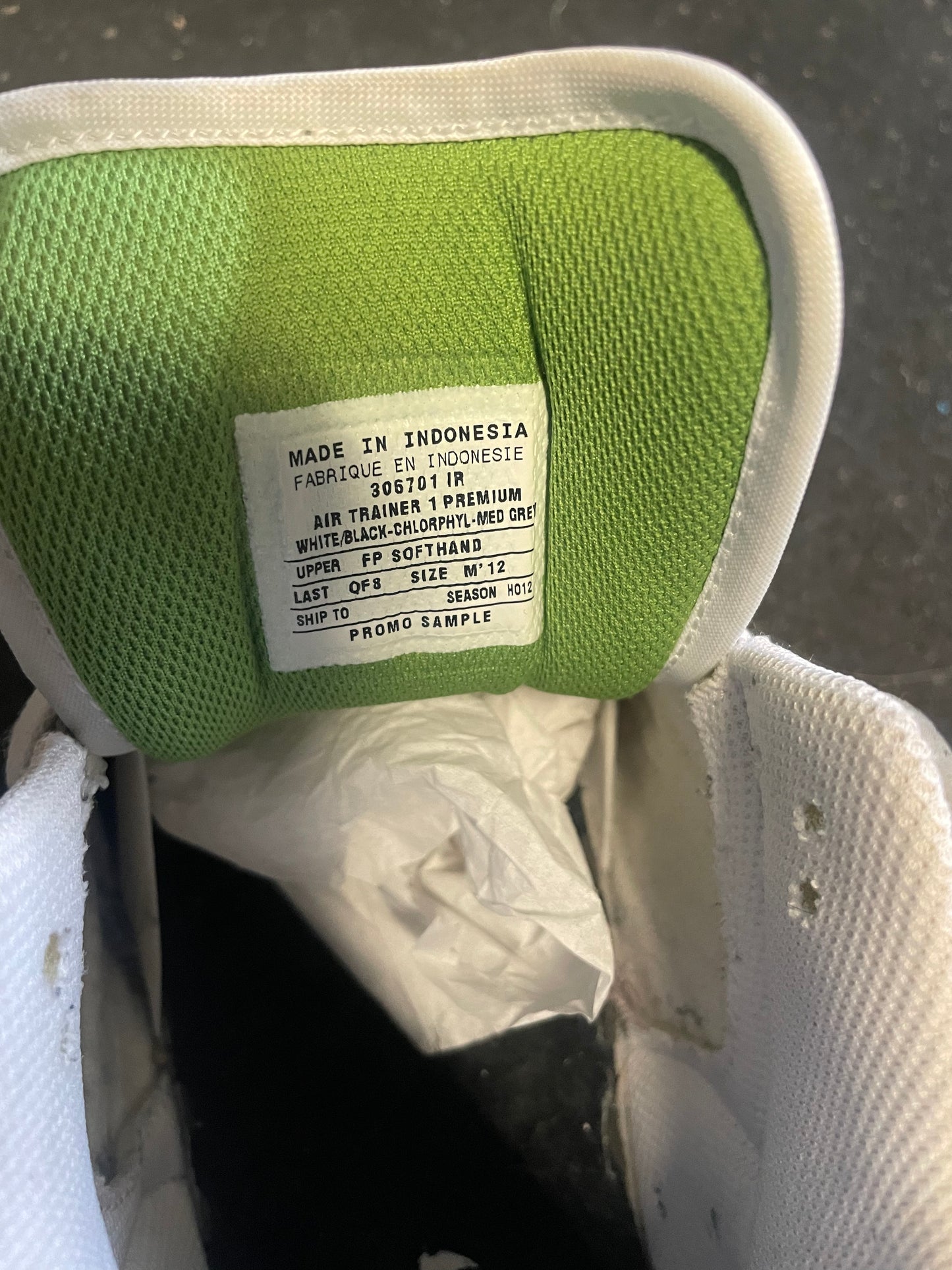 Pre owned Nike trainer 1 “Chlorphyl” sample men’s size 12 no box -