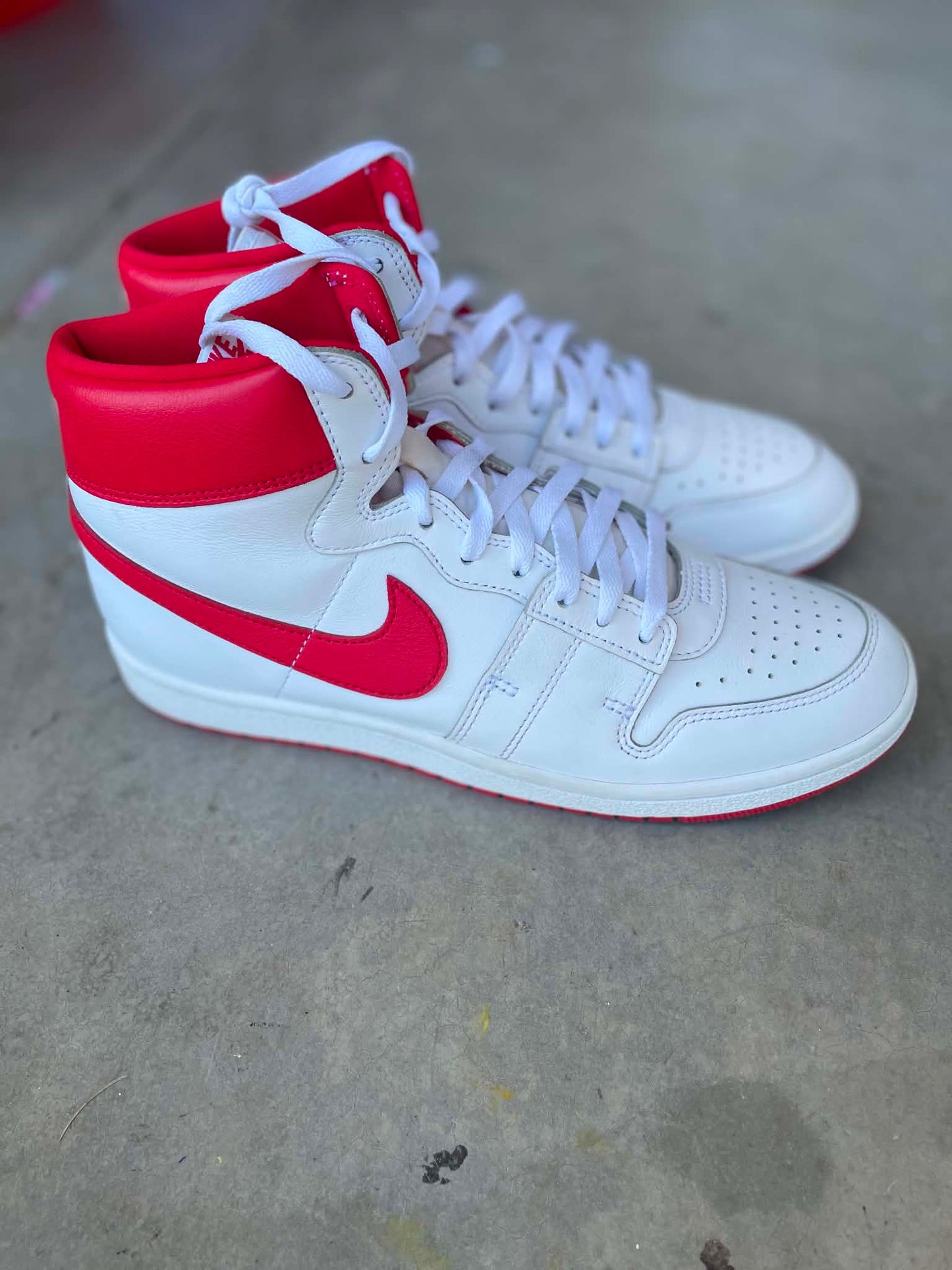 Pre owned red Nike air ship “New beginning pack promo sample” mens size 11.5 no box -